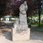 Statue en hommage à Dom Pérignon